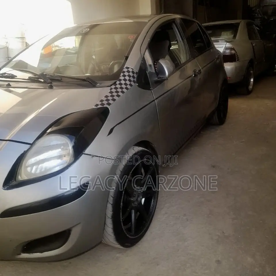 Toyota Yaris 2008 Silver
