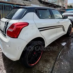 Suzuki Swift 2021 White