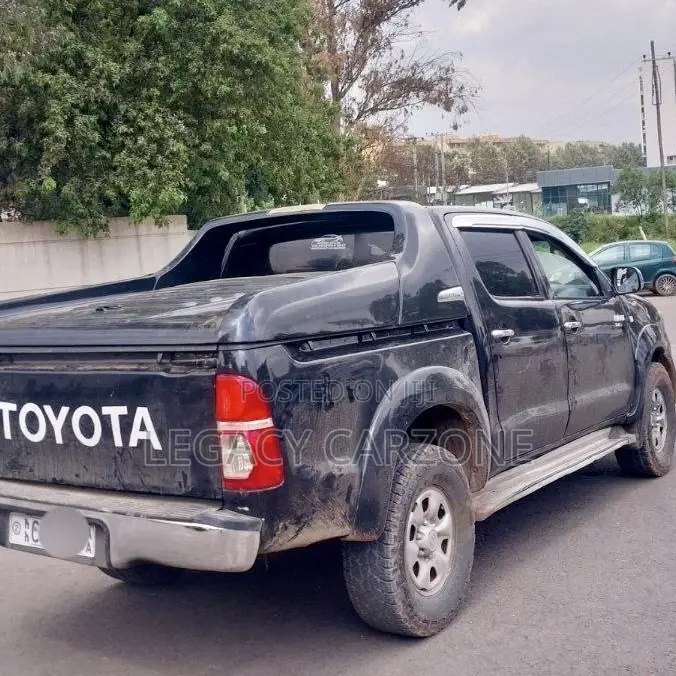 Toyota Hilux 2007 Black