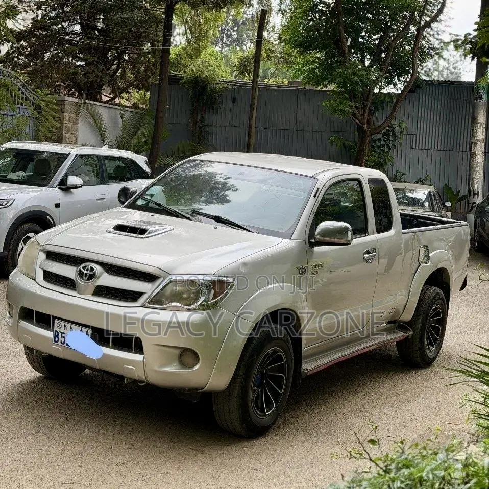 Toyota Hilux 2008 Gold