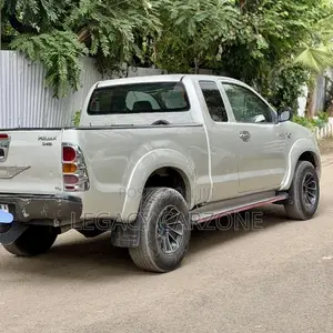 Toyota Hilux 2008 Gold
