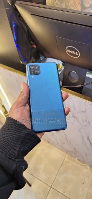 Samsung Galaxy A12 64 GB Blue