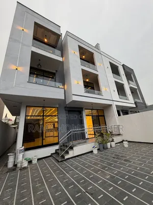 Furnished 9bdrm House in ኮምፓወንድ ውስጥ, Yeka for sale
