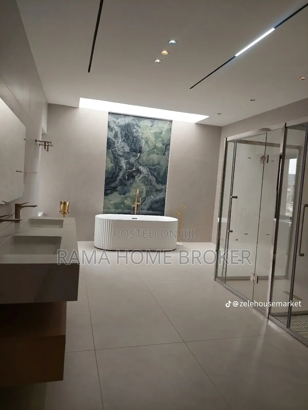 Furnished 9bdrm House in ኮምፓወንድ ውስጥ, Yeka for sale