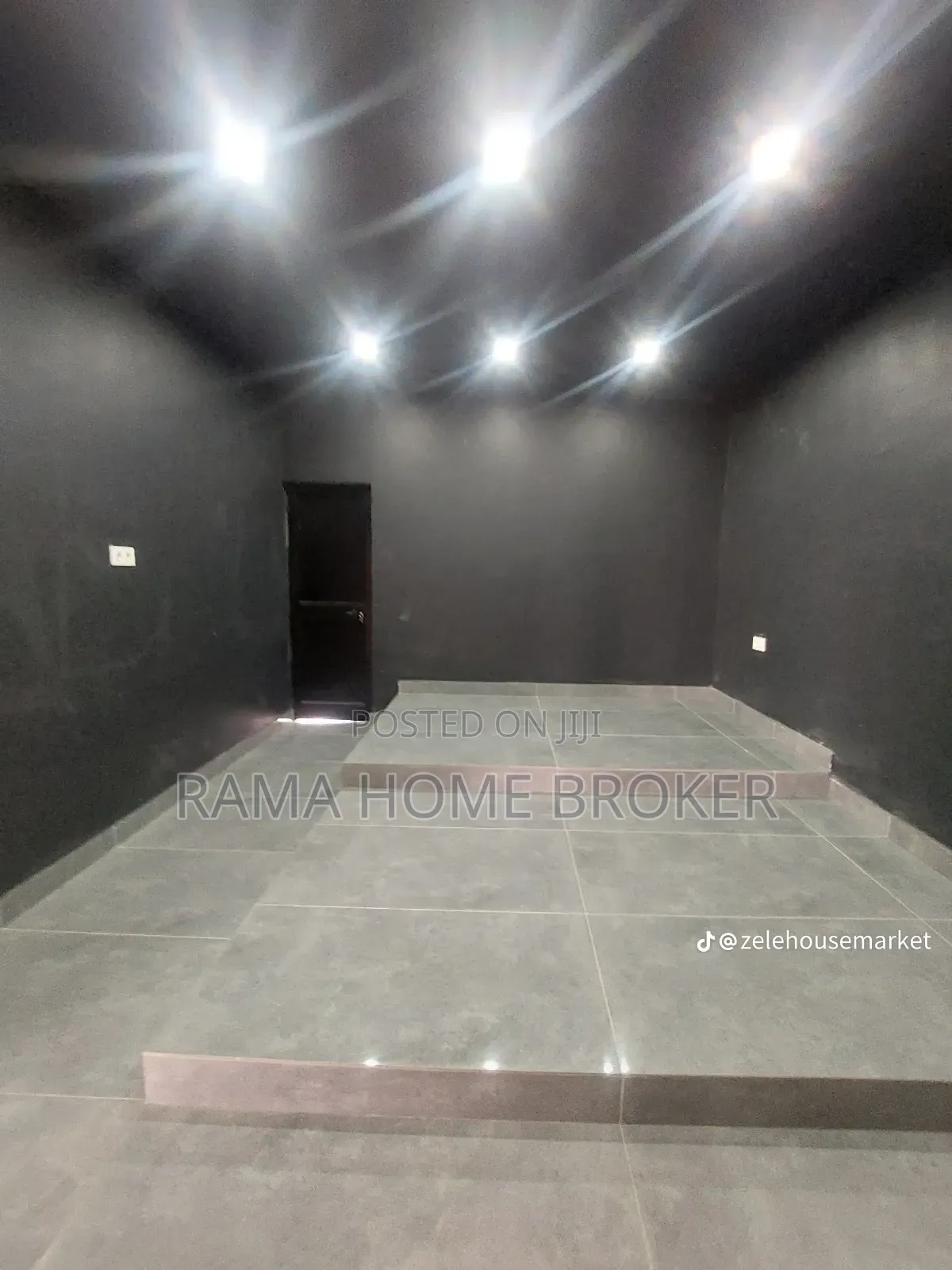 Furnished 6bdrm House in መሀል መገናኛ ላይ, Yeka for sale