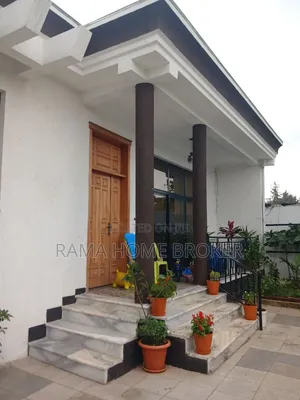 Furnished 6bdrm Villa in መሀል ሰሚት የሚገኝ ቅንጡ ቤት, Bole for sale