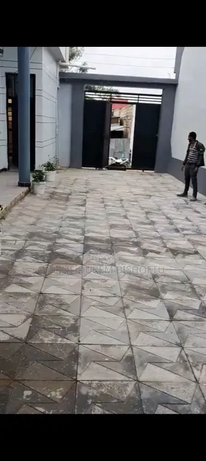 Furnished 10bdrm House in Bishoftu Dukem, Oromia-Finfinne for sale
