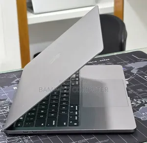 New Laptop Apple MacBook Pro 2022 M2 16GB Apple M2 SSD 512GB