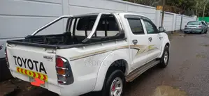 Toyota Hilux 2007 White