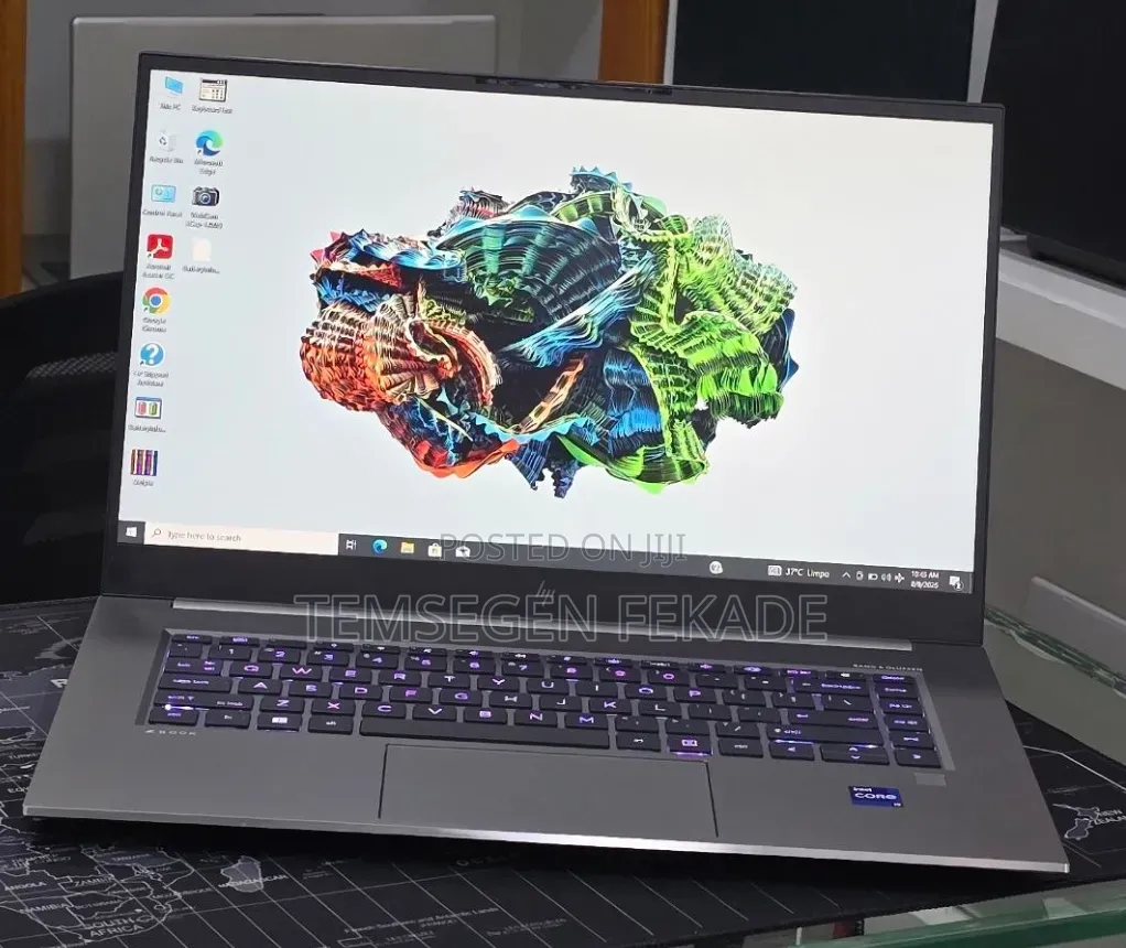 New Laptop HP ZBook Firefly G8 32GB Intel Core i9 SSD 512GB