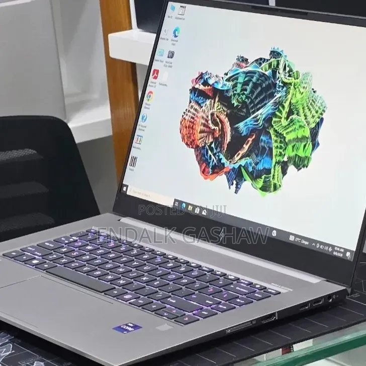 New Laptop HP ZBook 15 32GB Intel Core i9 SSD 512GB