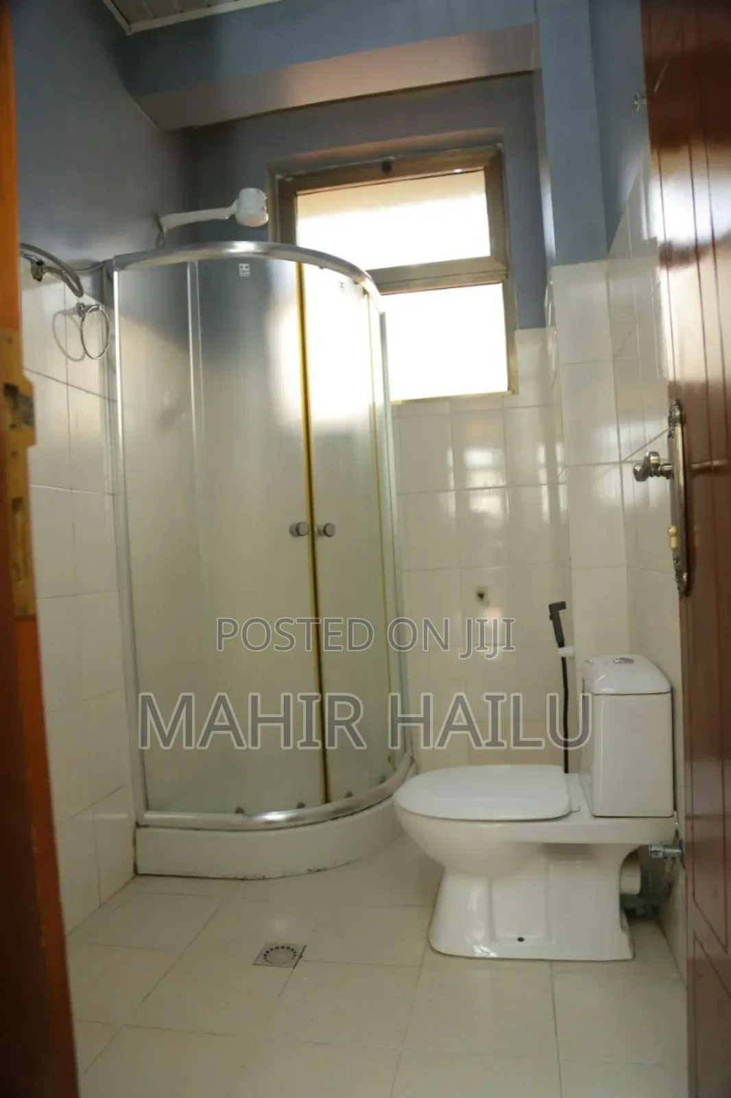 8bdrm House in Real, Bole for rent