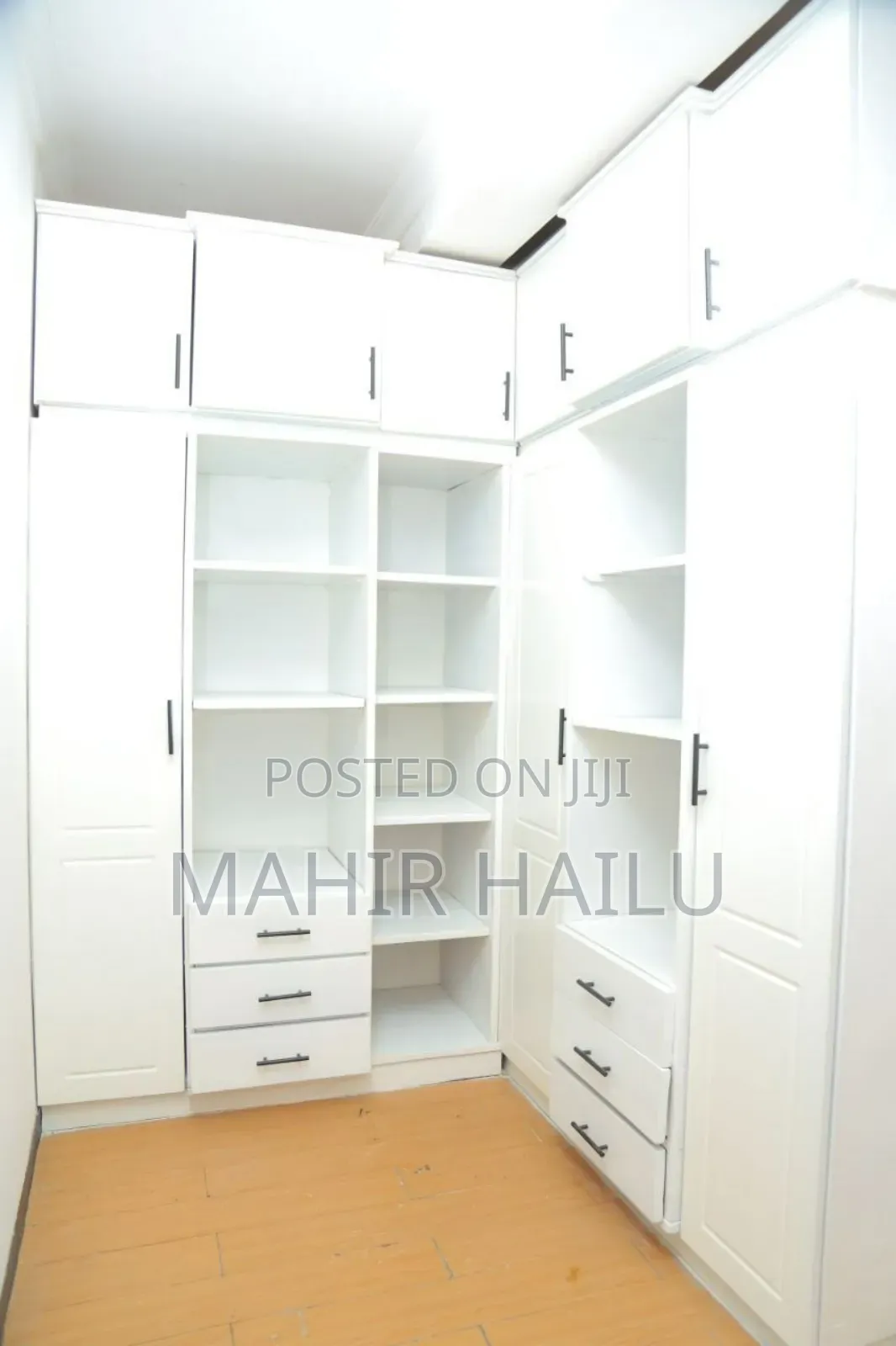 8bdrm House in Real, Bole for rent