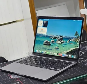 New Laptop Apple MacBook Pro 2022 M2 16GB Apple M2 SSD 512GB