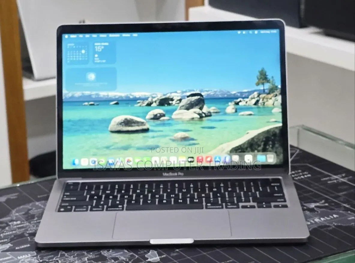New Laptop Apple MacBook Pro 2022 M2 16GB Apple M2 SSD 512GB