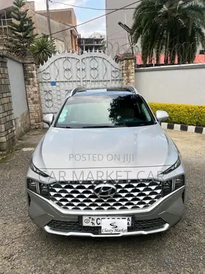 Hyundai Santa Fe Limited 2022 Silver