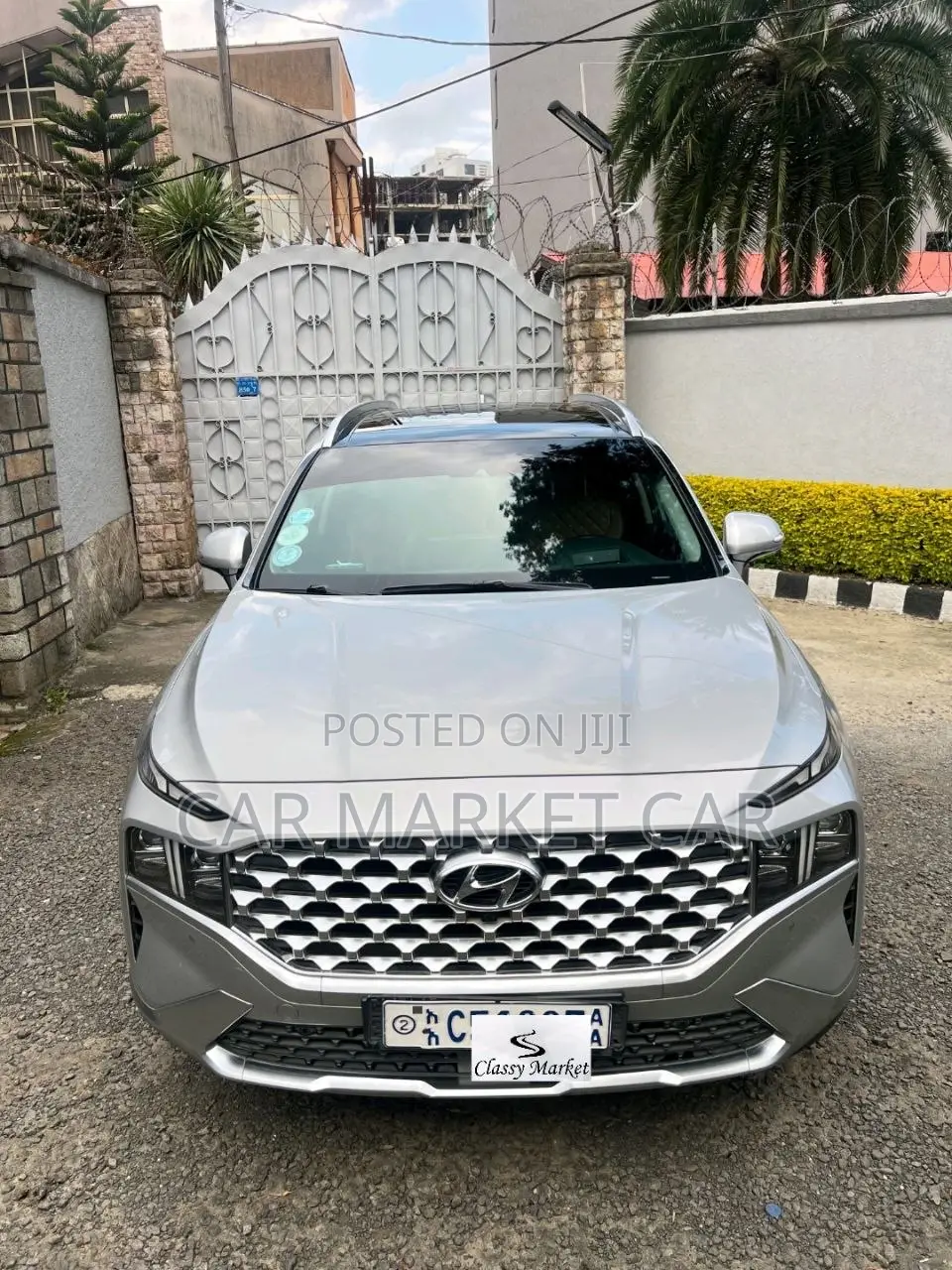 Hyundai Santa Fe Limited 2022 Silver