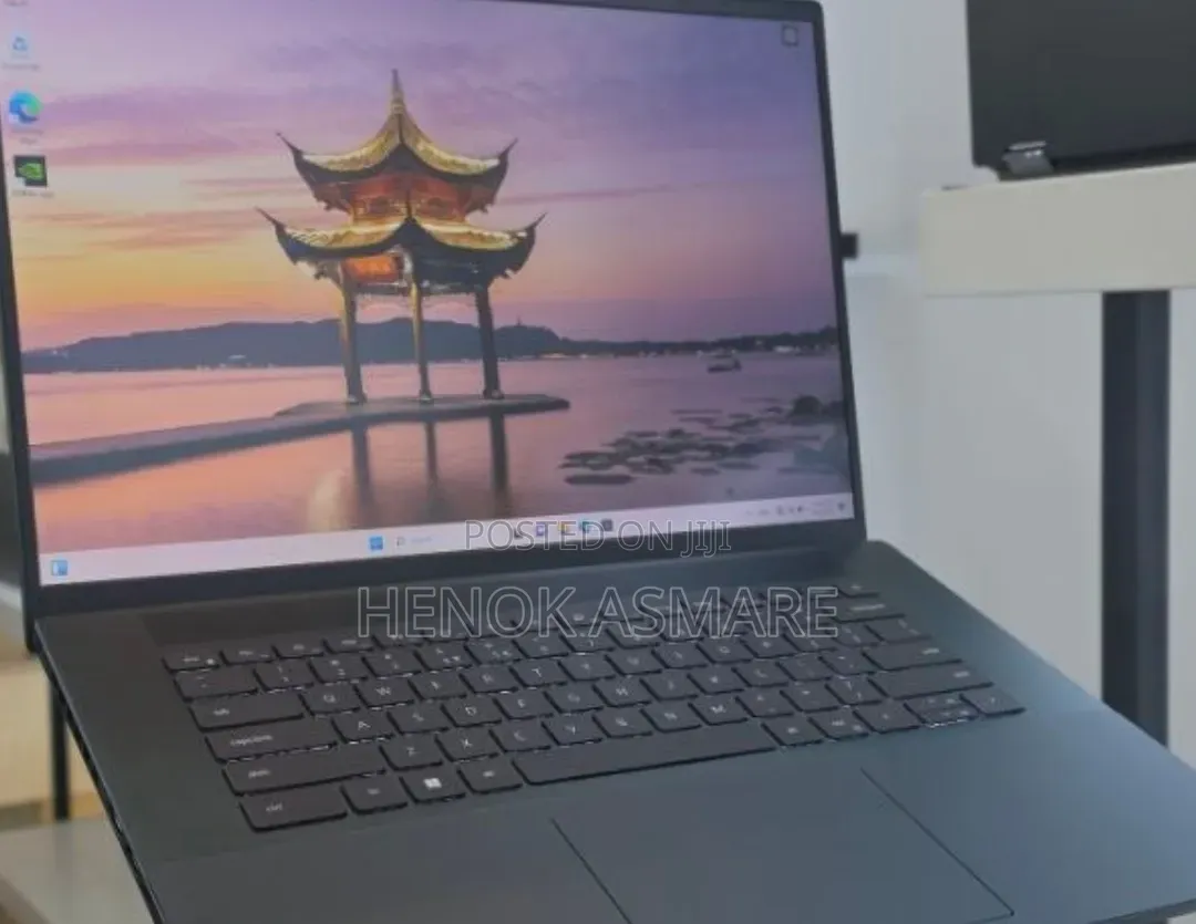 New Laptop Lenovo IdeaPad 1 16GB Intel Core i7 SSD 512GB