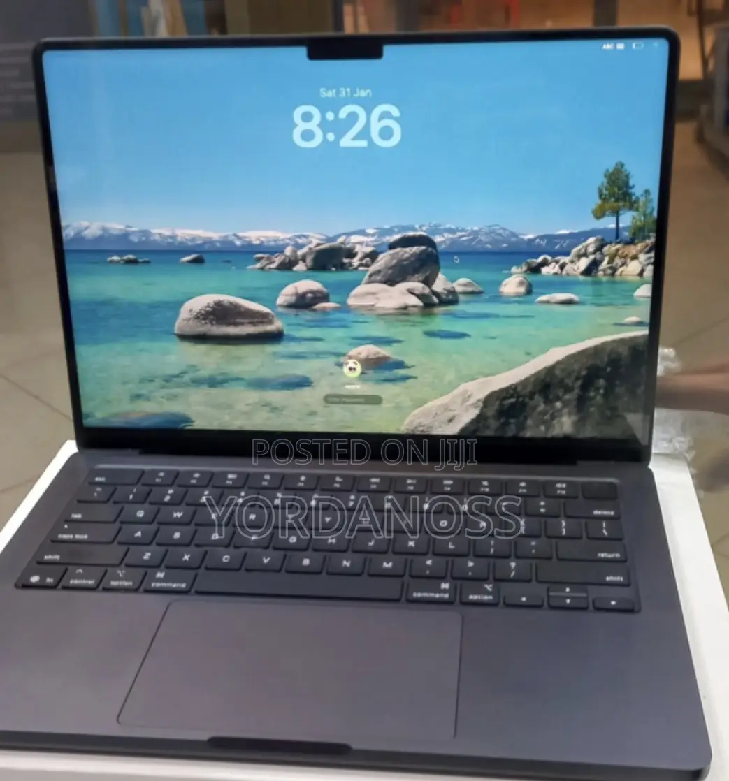 New Laptop Apple MacBook Pro 2025 M5 16GB Apple M5 Pro SSD 512GB