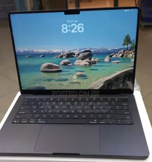 New Laptop Apple MacBook Pro 2025 M5 16GB Apple M5 Pro SSD 512GB