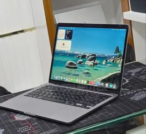 New Laptop Apple MacBook Pro 2022 M2 16GB Apple M2 SSD 512GB