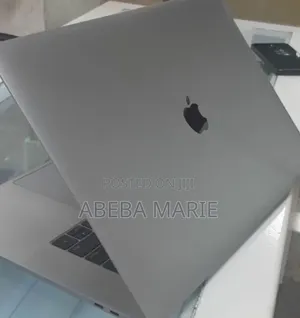 New Laptop Apple MacBook Pro 2018 16GB Intel Core i7 SSD 512GB
