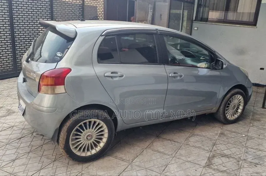 Toyota Yaris 2010