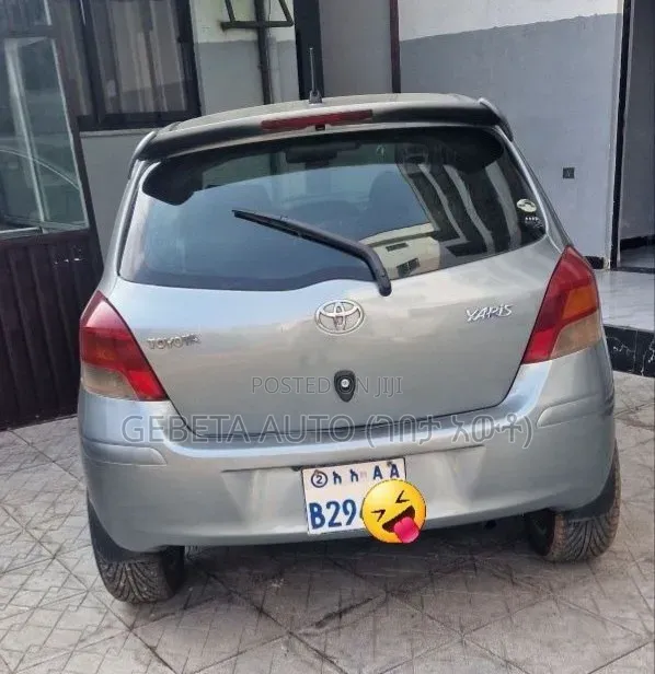 Toyota Yaris 2010