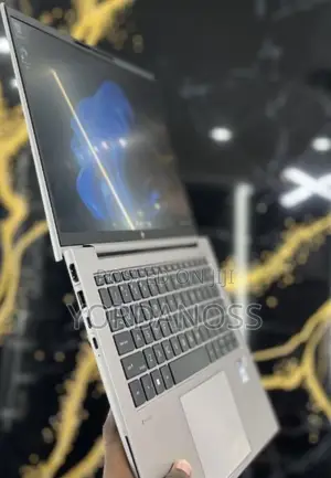 New Laptop HP ZBook Firefly 14 G10 16GB Intel Core i7 SSD 512GB