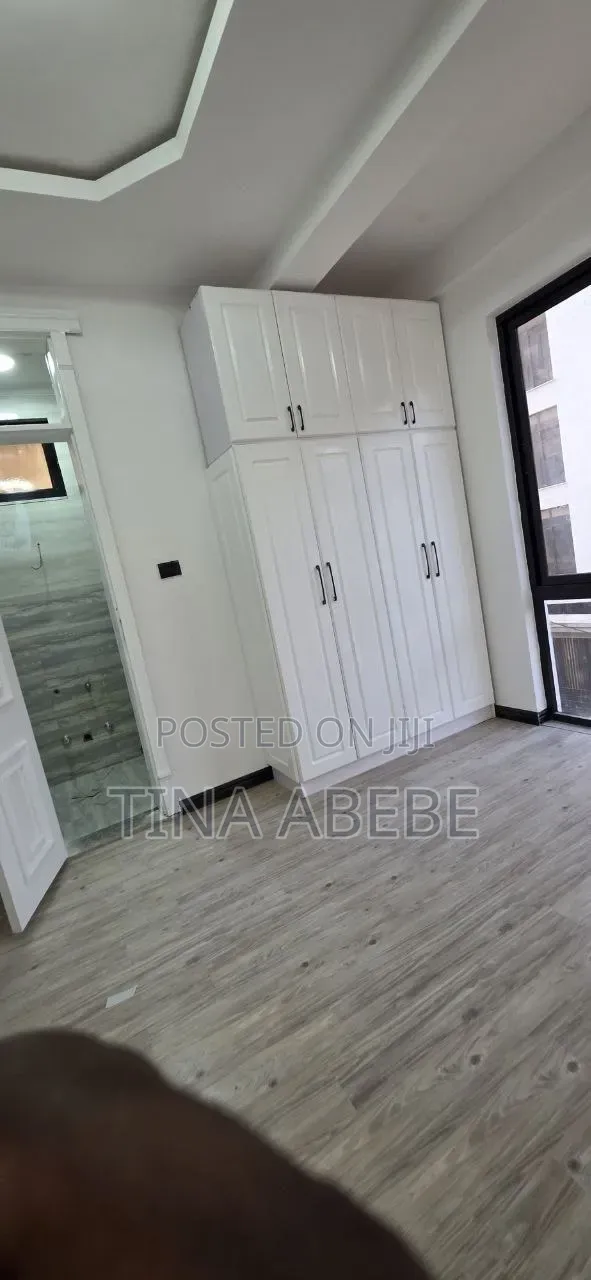 6bdrm House in Bole for sale