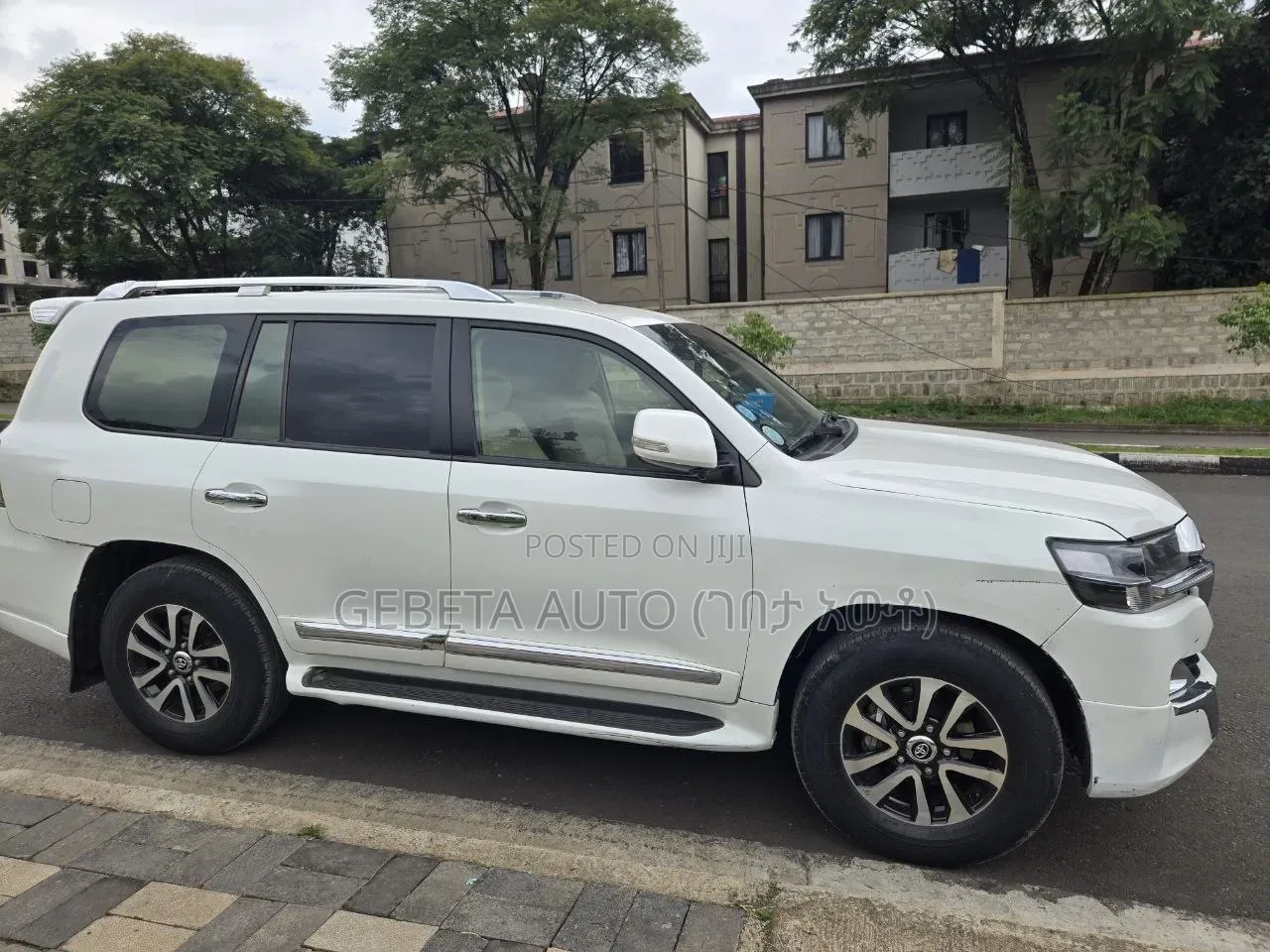 Toyota Land Cruiser 4.5 V8 GX-R 2015