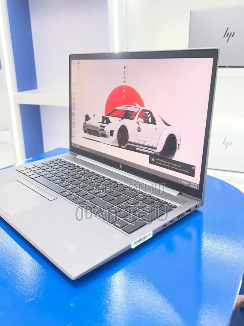 New Laptop HP ZBook Firefly 15 G7 16GB Intel Core i7 SSD 512GB