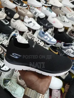 Skechers Comfortalble Fashion Shoes