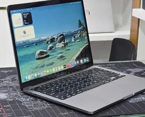 New Laptop Apple MacBook Pro 2022 M2 16GB Apple M2 SSD 512GB