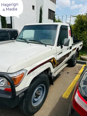 Toyota Land Cruiser 2009 White
