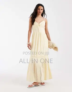 Long Sleeveless Dress With Different Colors