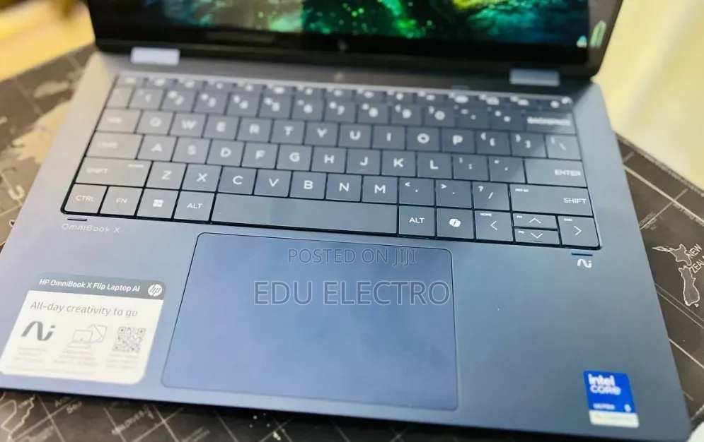 New Laptop HP OmniBook X Flip 14" 16GB Intel Core Ultra 5 SSD 512GB