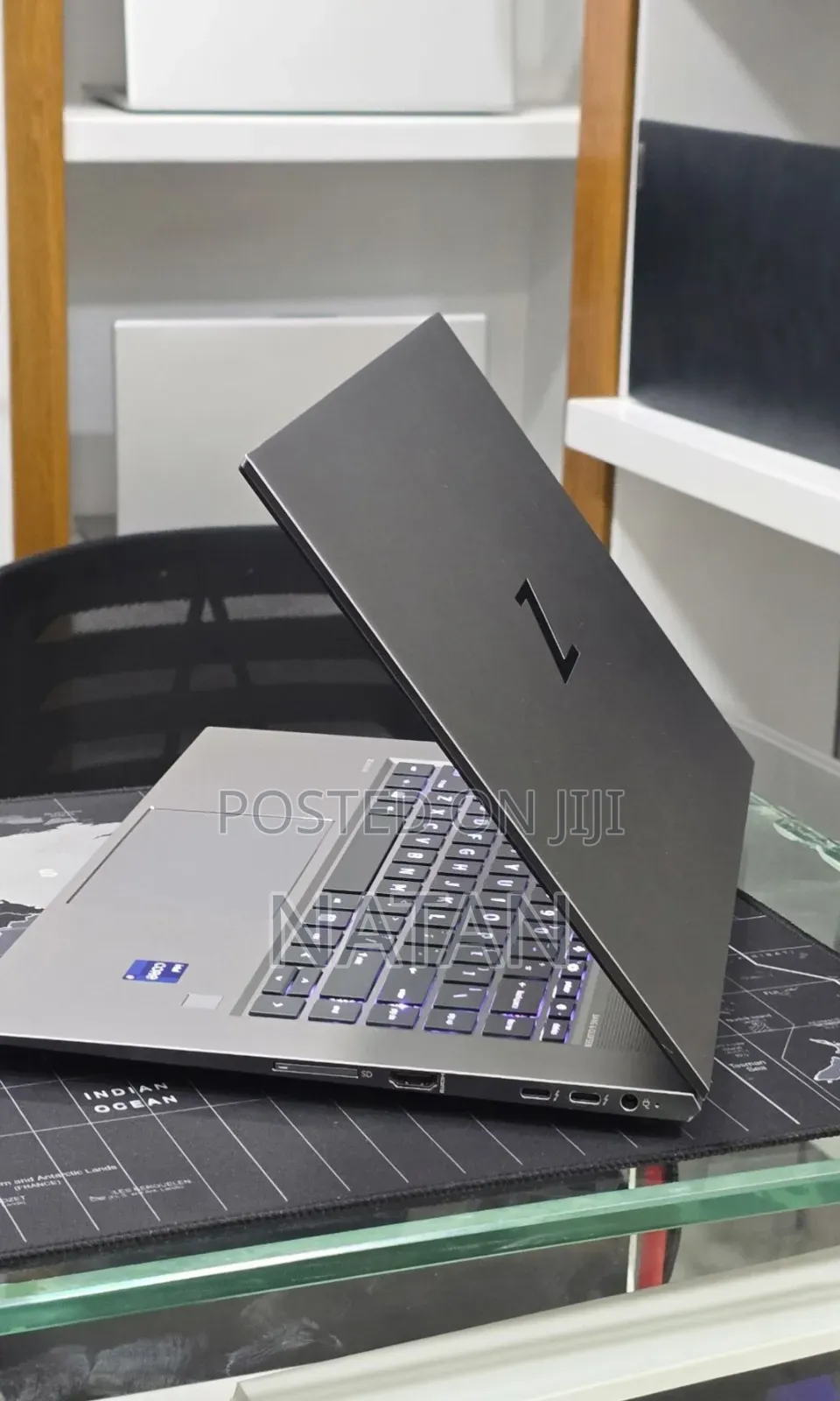 New Laptop HP ZBook Firefly G8 32GB Intel Core i9 SSD 512GB