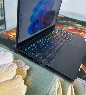 New Laptop Lenovo Legion Pro 7 32GB Intel Core i9 SSD 1T