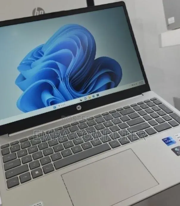 New Laptop HP Elite x360 830 G10 16GB Intel Core i7 SSD 512GB