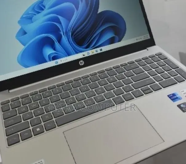 New Laptop HP Elite x360 830 G10 16GB Intel Core i7 SSD 512GB