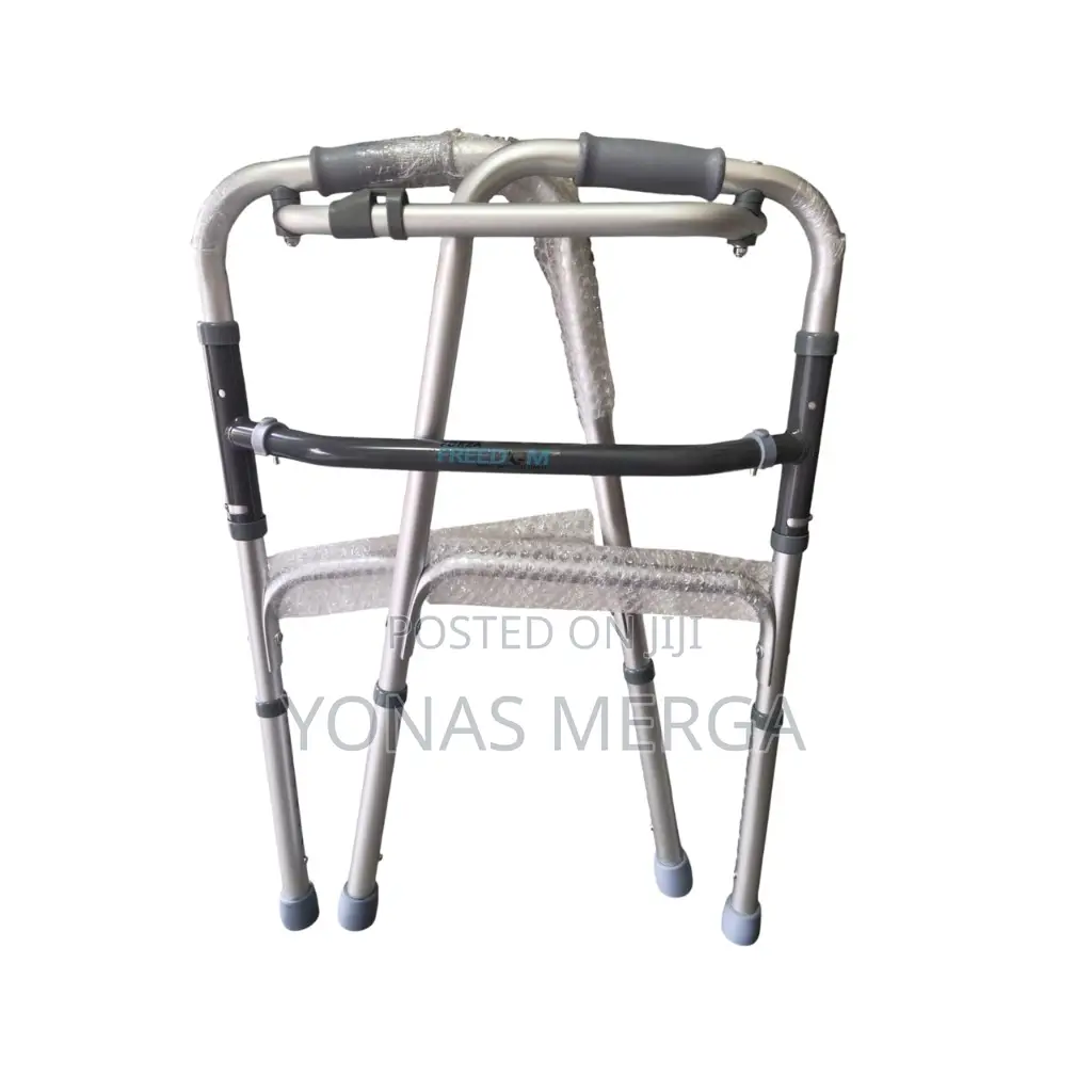 Portable Walking Aid焓呀patients With Severely Unlimited Function