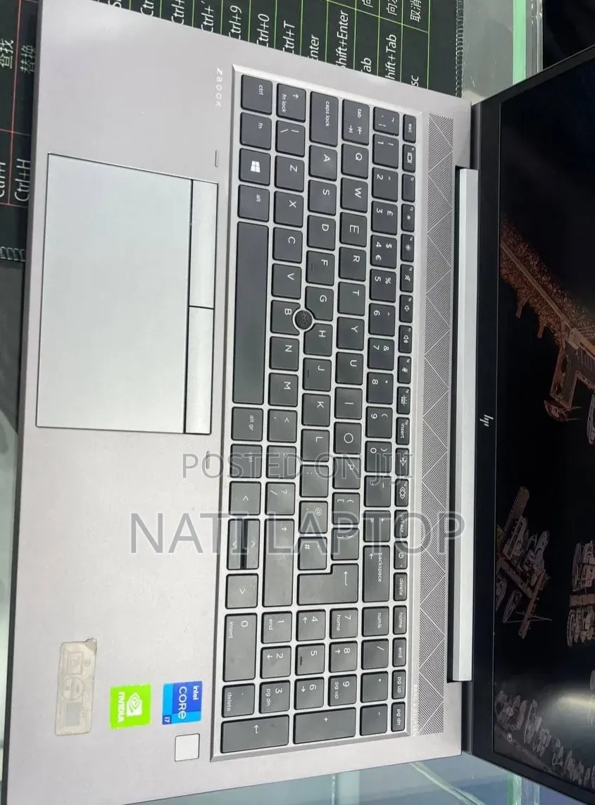 New Laptop HP 16GB Intel Core i7 SSD 512GB