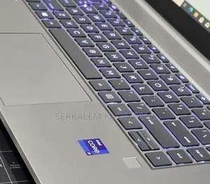 New Laptop HP ZBook 15 32GB Intel Core i9 SSD 512GB