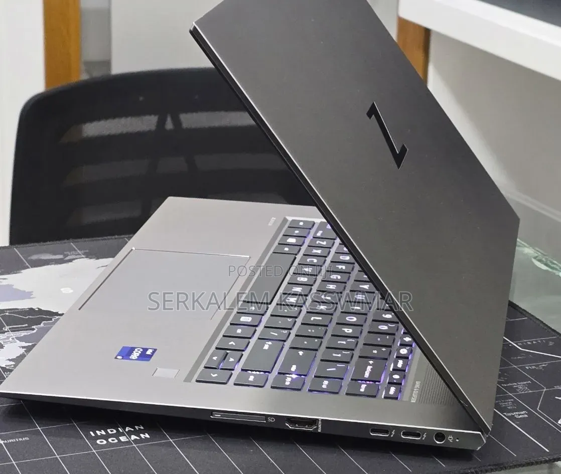 New Laptop HP ZBook 15 32GB Intel Core i9 SSD 512GB