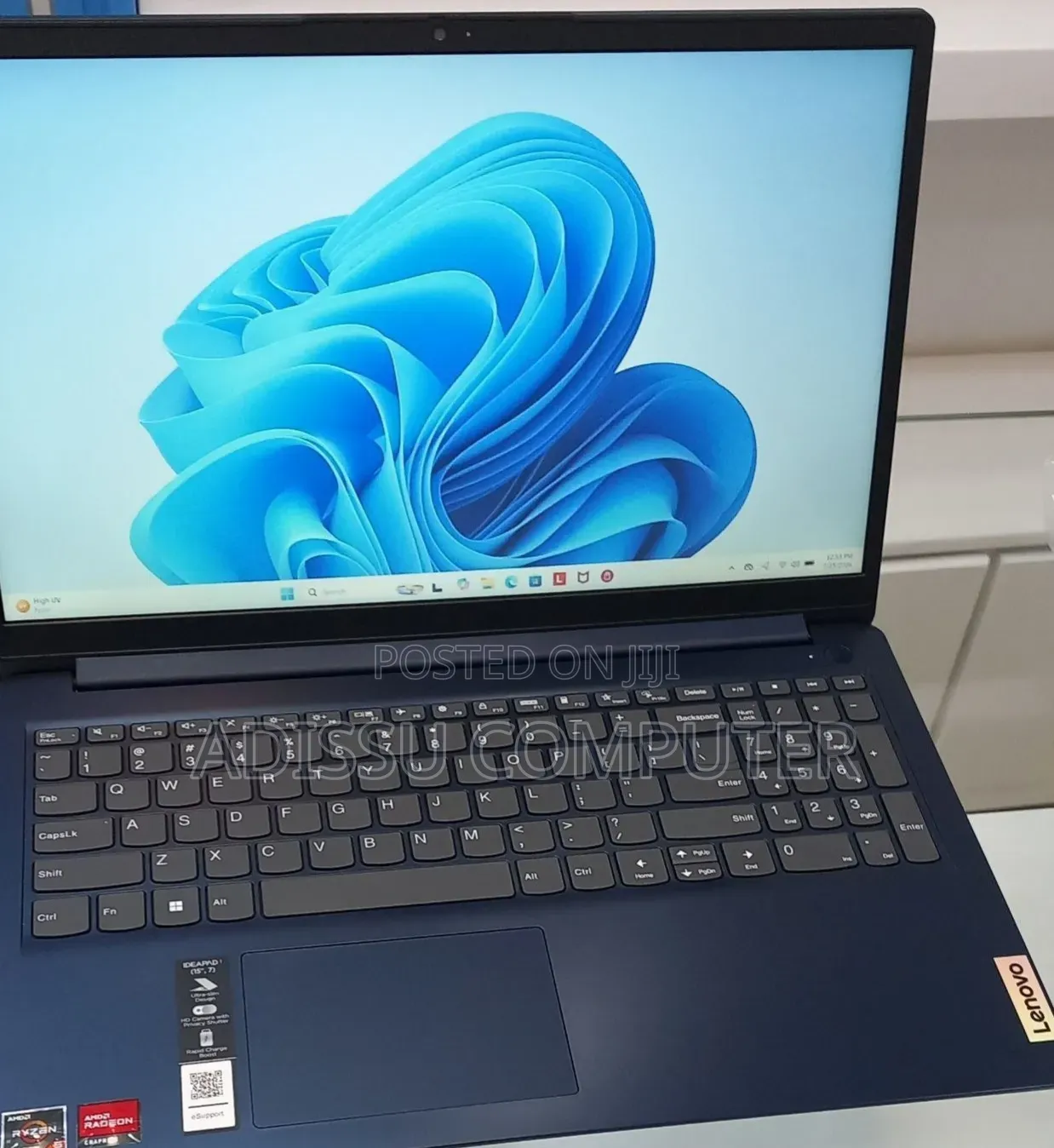 New Laptop Lenovo Legion 5 8GB AMD Ryzen 5 SSD 256GB