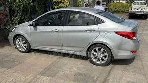Hyundai Accent 2014 Silver