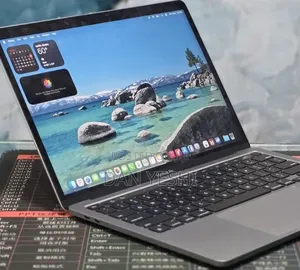 New Laptop Apple MacBook Pro 2022 M2 8GB Apple M2 SSD 512GB