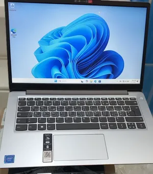 New Laptop Lenovo Legion 5 8GB Intel Core i5 SSD 128GB