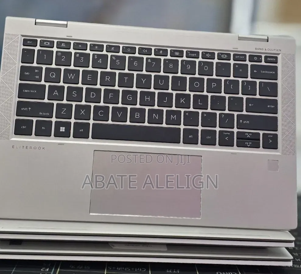 New Laptop HP EliteBook 830 G8 32GB Intel Core i7 SSD 512GB